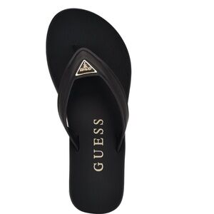 NWOT Guess Women's Candry Triangle Logo EVA Thong Sandals **Never Worn**